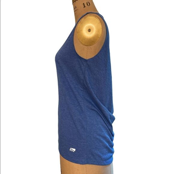 Blue draping back yoga top - Picture 8 of 11